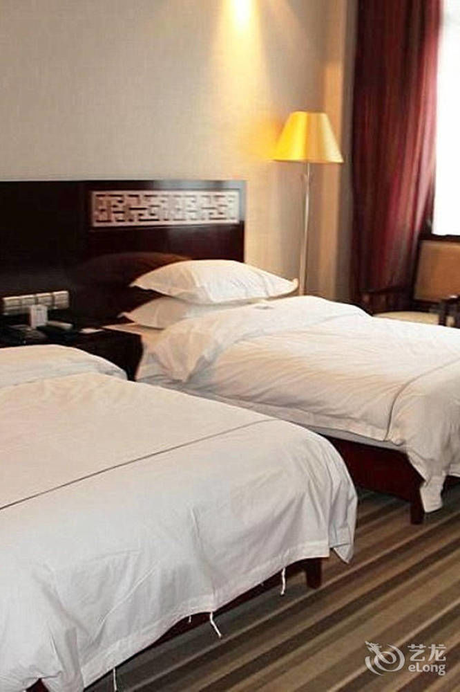 Jishou Heyi Hotel Fenghuang Zewnętrze zdjęcie